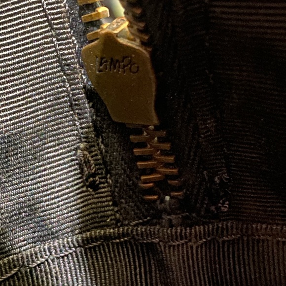 CHANEL Cross-stitch Handbag Black Leather BOX BAG - Picture 7 of 8